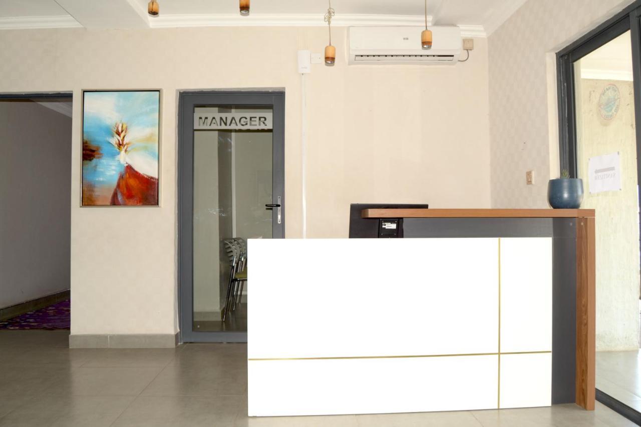 Phudzi Hotel Letlhakane Kültér fotó