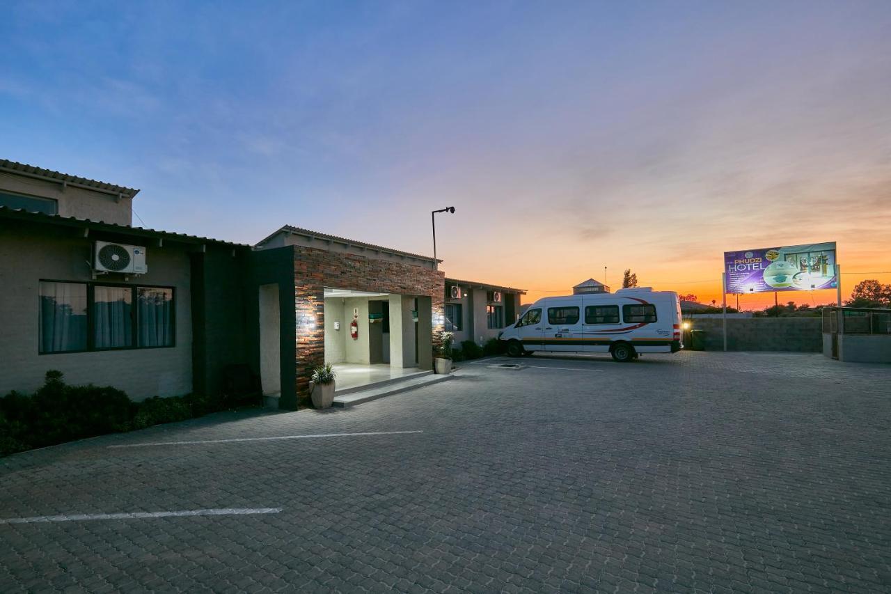 Phudzi Hotel Letlhakane Kültér fotó