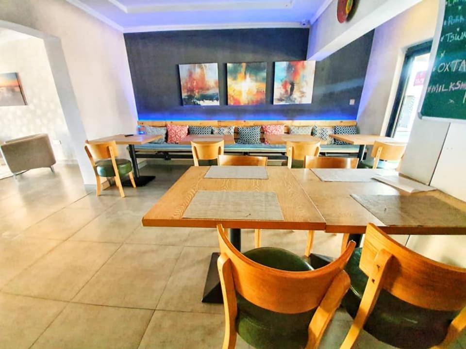 Phudzi Hotel Letlhakane Kültér fotó