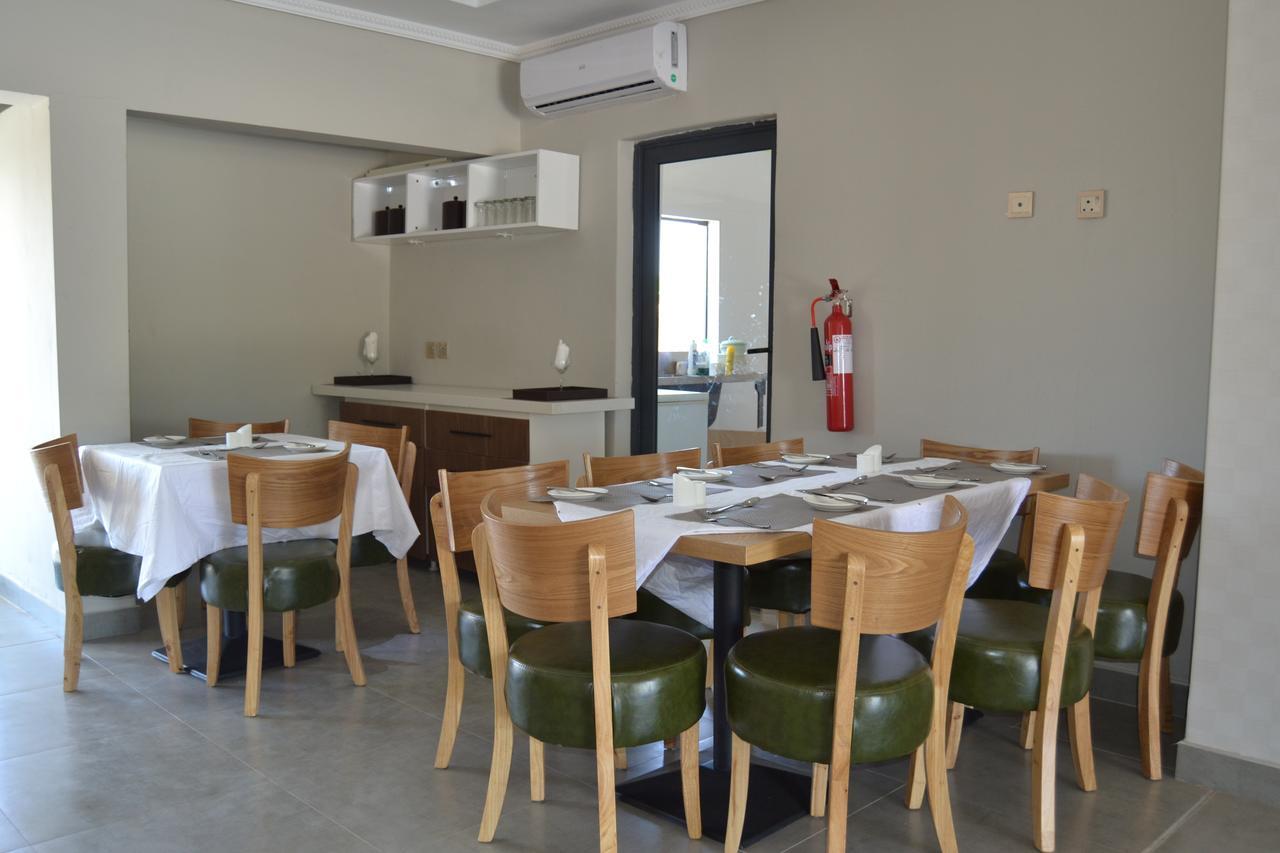 Phudzi Hotel Letlhakane Kültér fotó